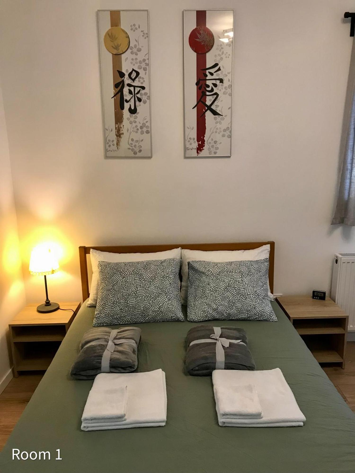 Quiet, Green, Relaxing Place - 2 Bedroom Apartment Balatonfured Luaran gambar