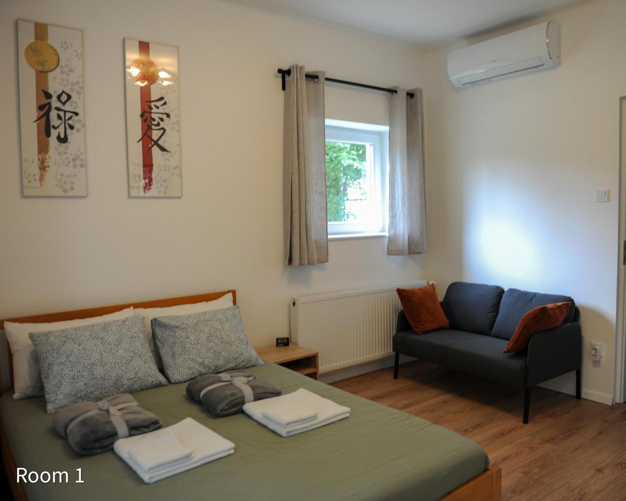 Quiet, Green, Relaxing Place - 2 Bedroom Apartment Balatonfured Luaran gambar