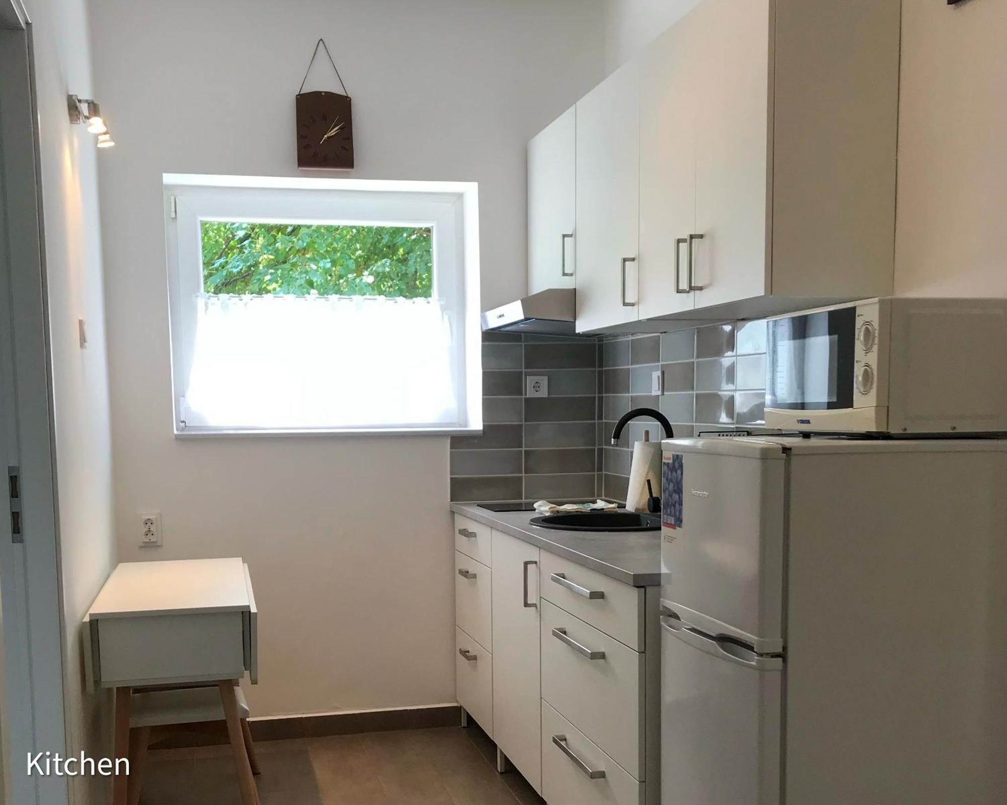 Quiet, Green, Relaxing Place - 2 Bedroom Apartment Balatonfured Luaran gambar